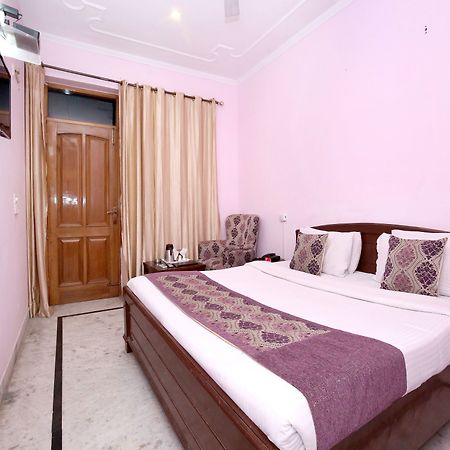 Oyo 6463 Hotel Dove Chandigarh Ngoại thất bức ảnh